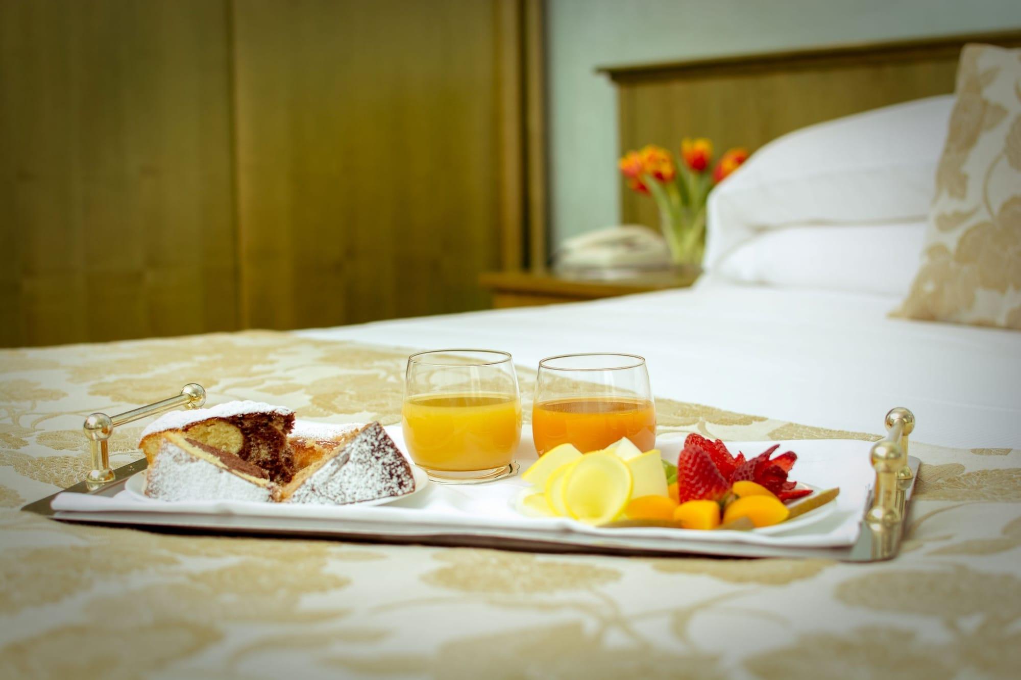 Santacroce Meeting Hotel 4*